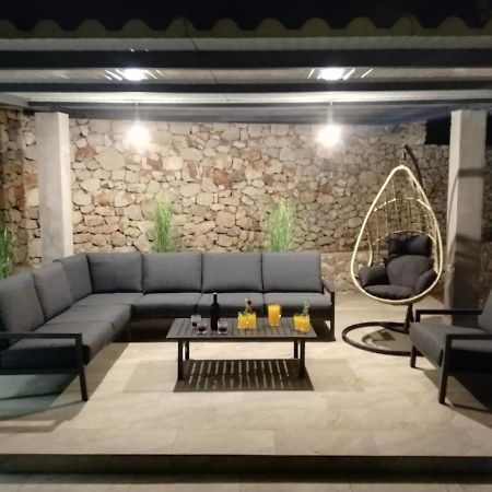 Olive Tree - House With Pool Villa Vinišće Kültér fotó