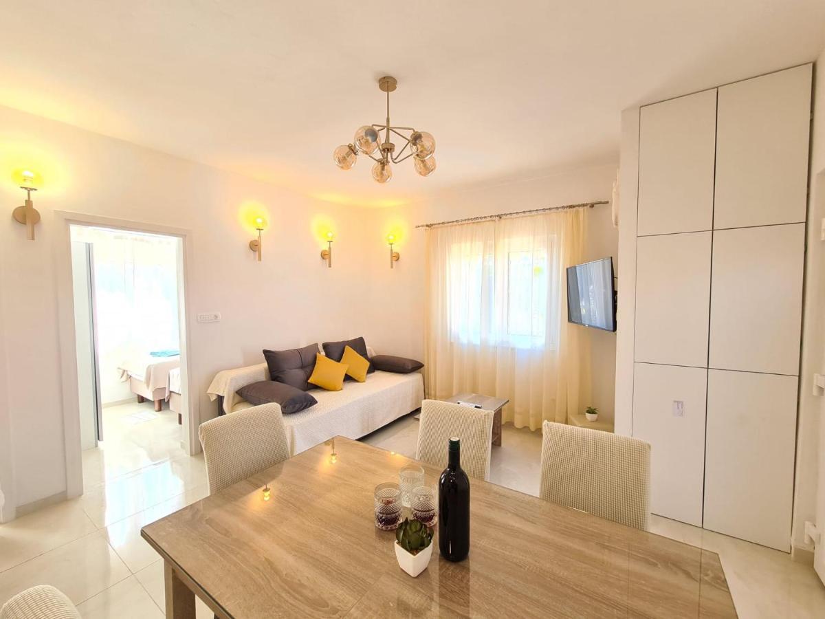Olive Tree - House With Pool Villa Vinišće Kültér fotó